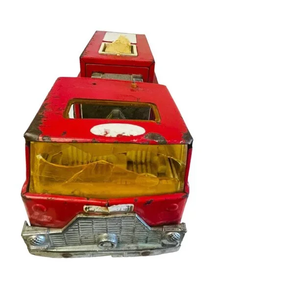 Vintage Large Tonka Toy Fire Truck Red Metal Plastic Model Rusty 1986 MetalSo